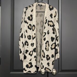 Modern canvas Sweater